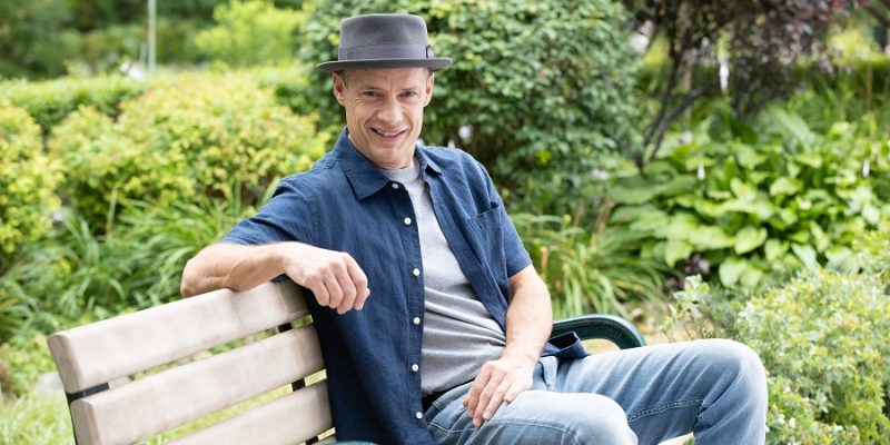 Calling all Kurt Browning fans: HomeEquity Bank’s world champion spokesperson is dialled in and ready to connect!